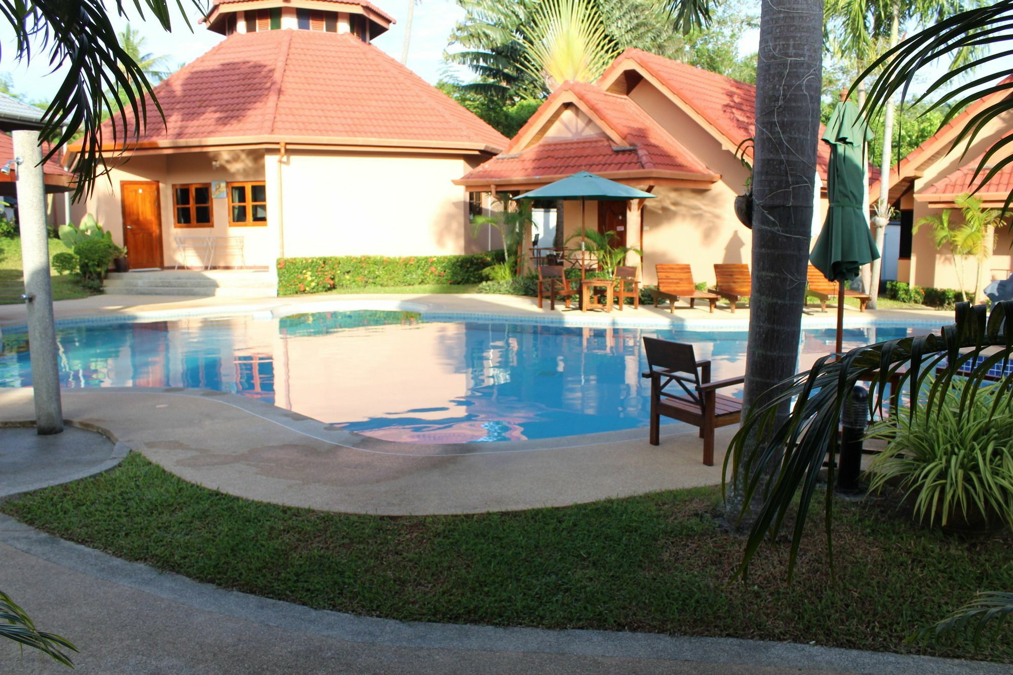 The Resort Happy Elephant Rawai Exterior foto